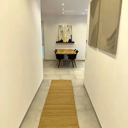 Comfort Apartment *